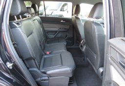 2021 Volkswagen Atlas - Image 30