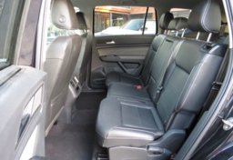 2021 Volkswagen Atlas - Image 29