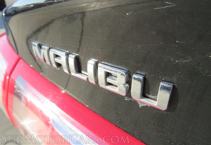2019 Chevrolet Malibu - Image 17