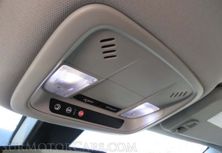 2019 Chevrolet Malibu - Image 40