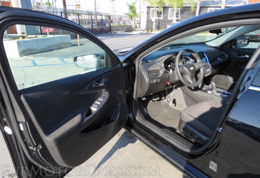 2019 Chevrolet Malibu - Image 21