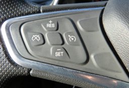 2019 Chevrolet Malibu - Image 36