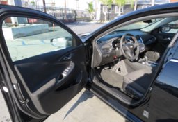2019 Chevrolet Malibu - Image 21
