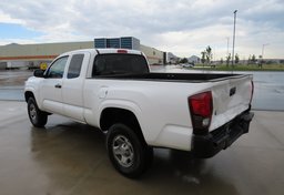 2019 Toyota Tacoma 4WD - Image 5