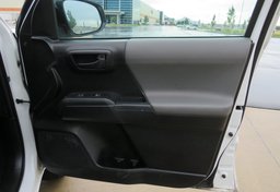 2019 Toyota Tacoma 4WD - Image 40