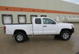 2019 Toyota Tacoma 4WD - Image 10