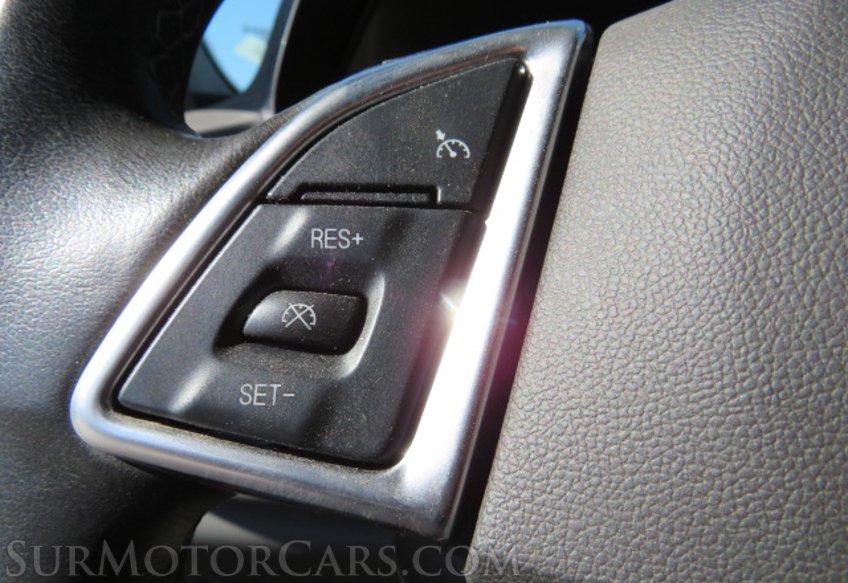 2020 Chevrolet Camaro - Image 33