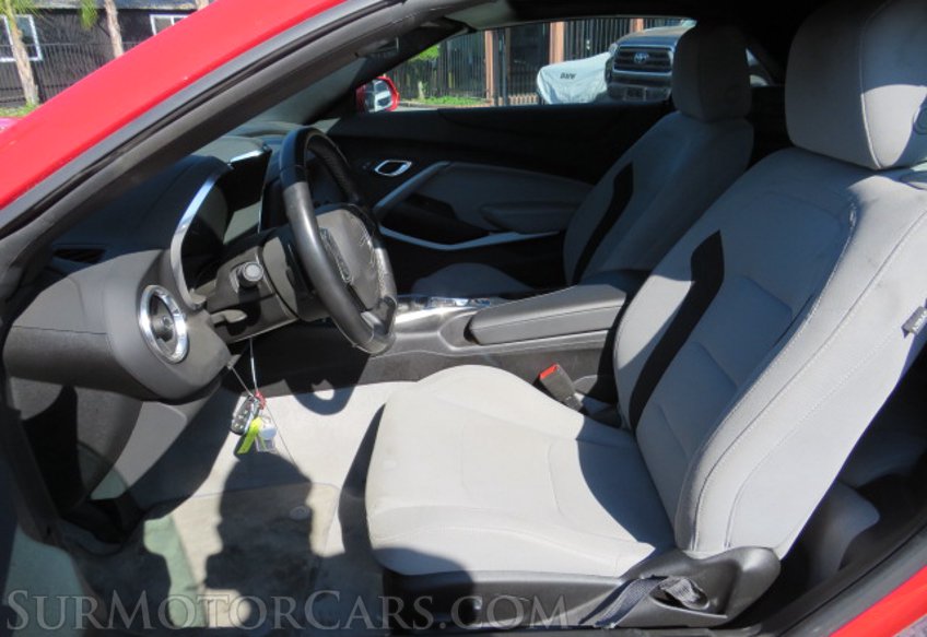 2020 Chevrolet Camaro - Image 24