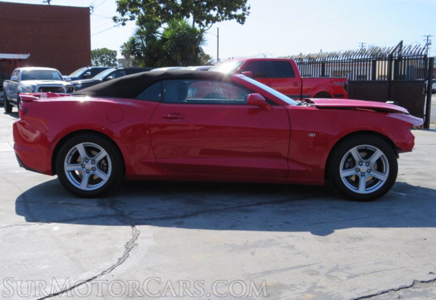 2020 Chevrolet Camaro - Image 13