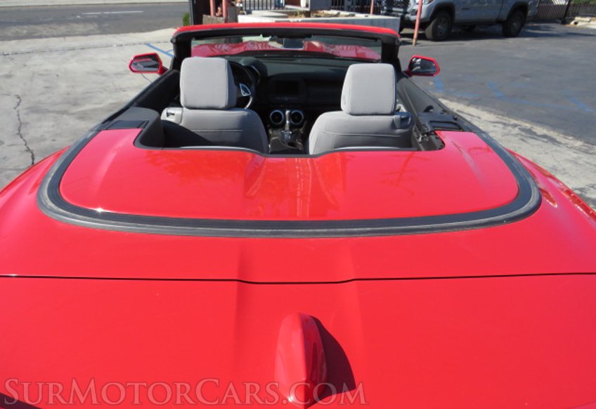 2020 Chevrolet Camaro - Image 18