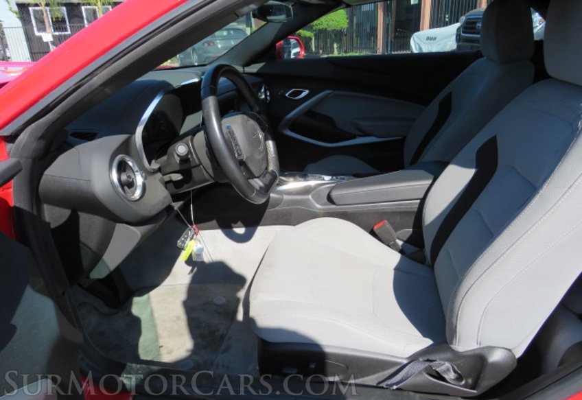 2020 Chevrolet Camaro - Image 26