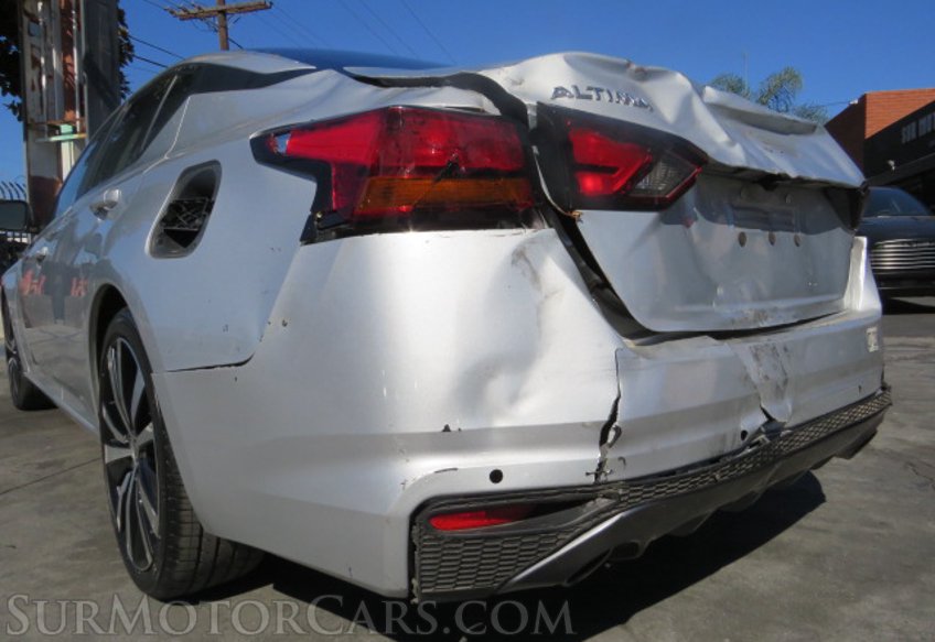 2021 Nissan Altima - Image 15