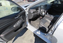 2021 Nissan Altima - Image 22