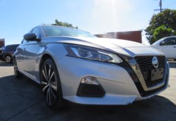 2021 Nissan Altima - Image 11