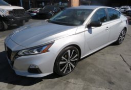 2021 Nissan Altima - Image 1