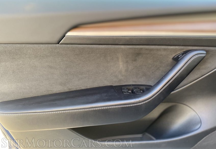 2022 Tesla Model 3 - Image 16