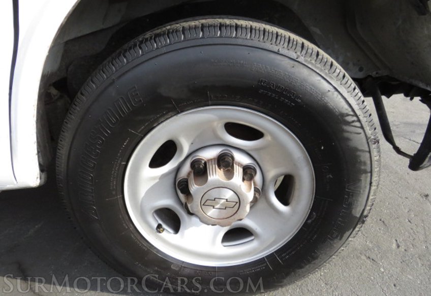 2019 Chevrolet Express Cargo Van - Image 7