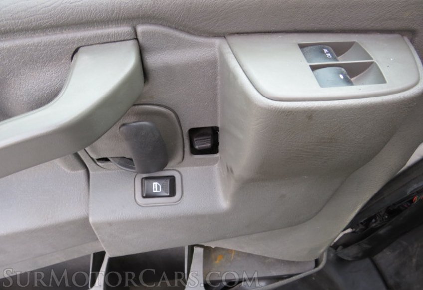 2019 Chevrolet Express Cargo Van - Image 34