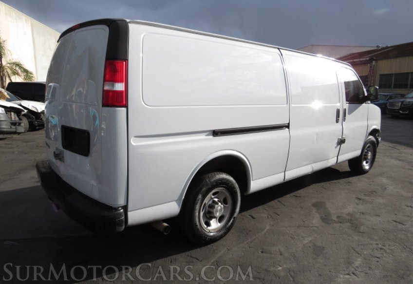 2019 Chevrolet Express Cargo Van - Image 5