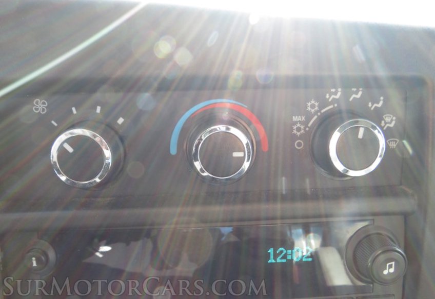 2019 Chevrolet Express Cargo Van - Image 28