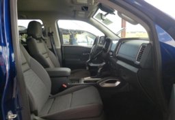 2022 Nissan Frontier - Image 5