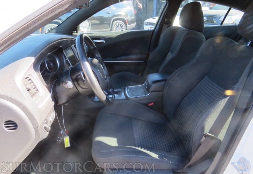 2019 Dodge Charger - Image 23