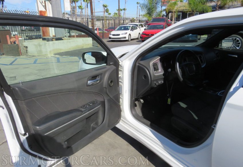 2019 Dodge Charger - Image 19