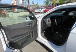 2019 Dodge Charger - Image 19