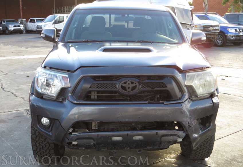 2015 Toyota Tacoma - Image 11