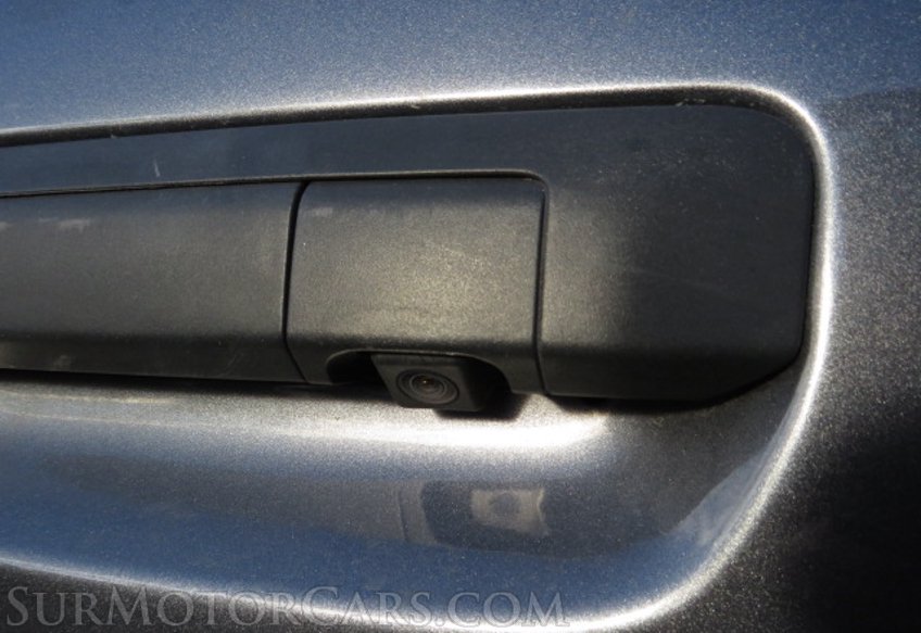 2015 Toyota Tacoma - Image 19