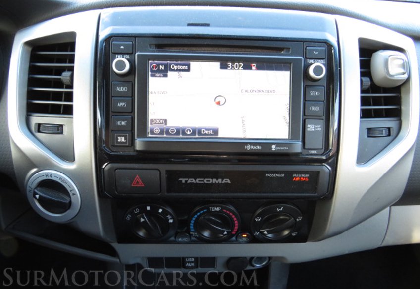 2015 Toyota Tacoma - Image 38