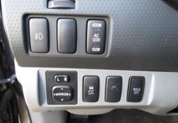 2015 Toyota Tacoma - Image 42