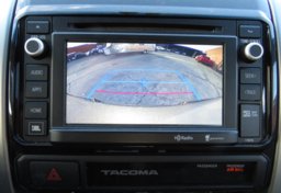 2015 Toyota Tacoma - Image 39