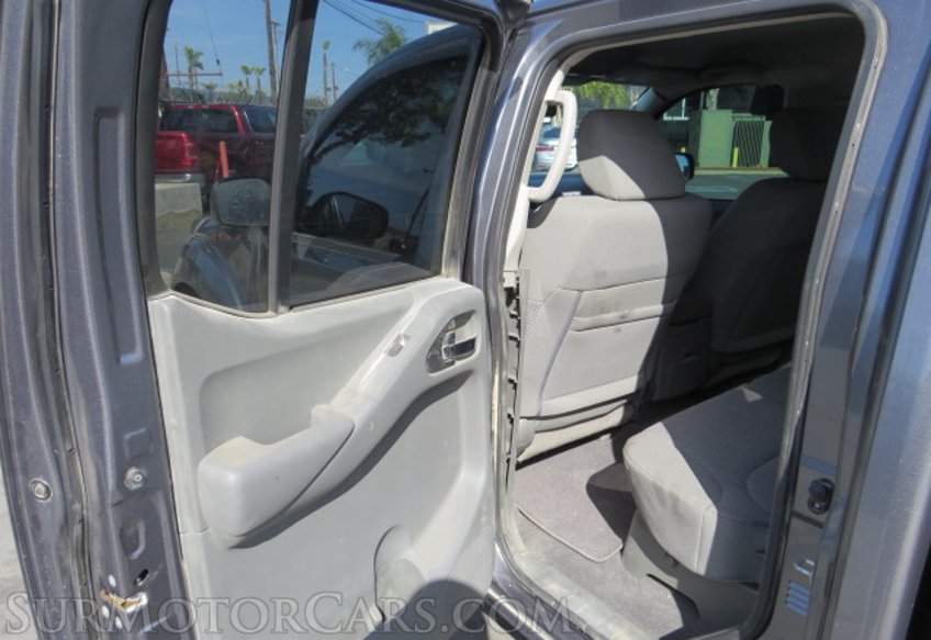 2020 Nissan Frontier - Image 26