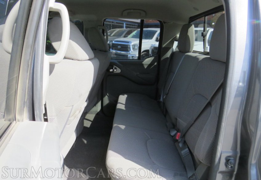 2020 Nissan Frontier - Image 31