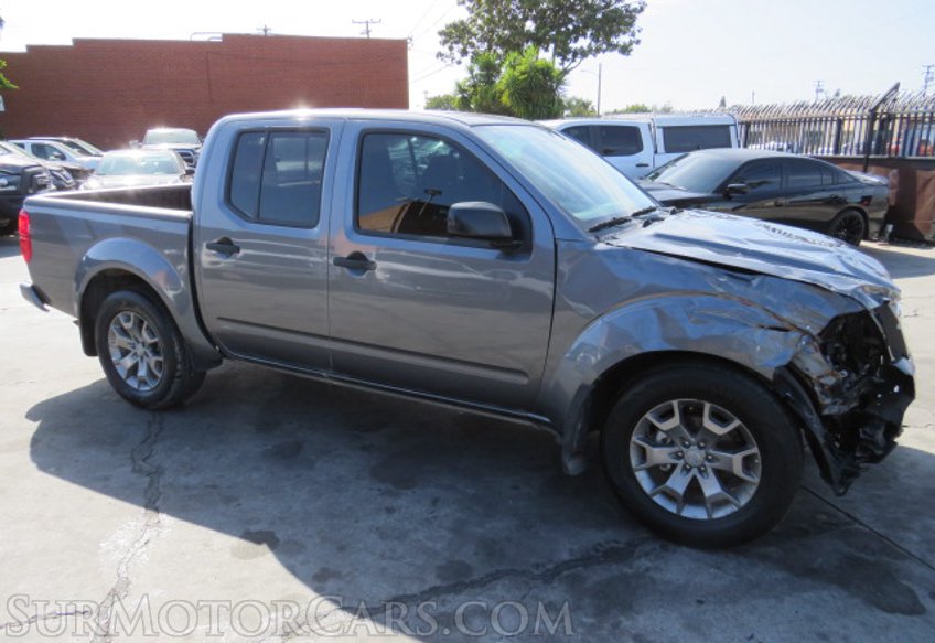 2020 Nissan Frontier - Image 2