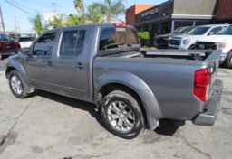 2020 Nissan Frontier - Image 9