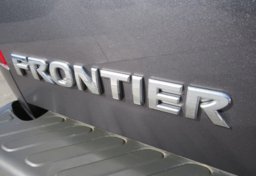 2020 Nissan Frontier - Image 18