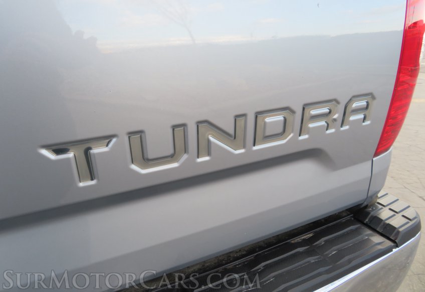2017 Toyota Tundra 4WD - Image 18