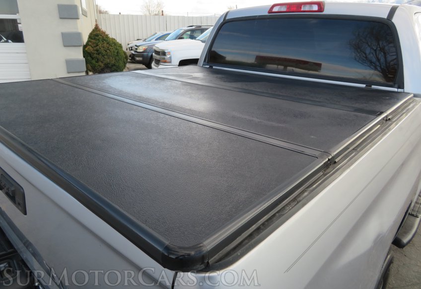 2017 Toyota Tundra 4WD - Image 23