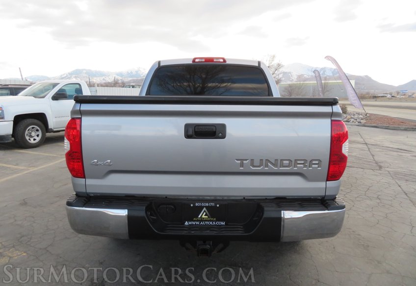 2017 Toyota Tundra 4WD - Image 11