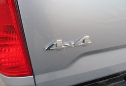 2017 Toyota Tundra 4WD - Image 16