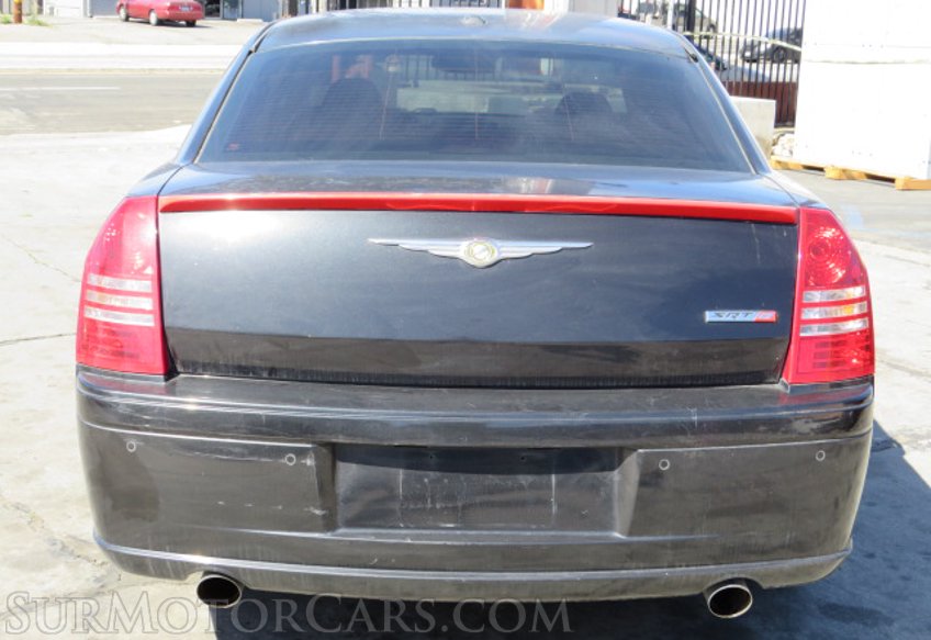 2006 Chrysler 300 - Image 12