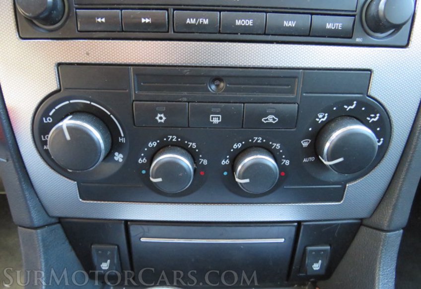 2006 Chrysler 300 - Image 23