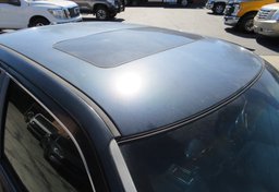 2006 Chrysler 300 - Image 15