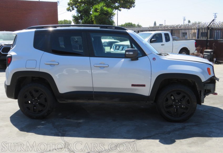 2018 Jeep Renegade - Image 5
