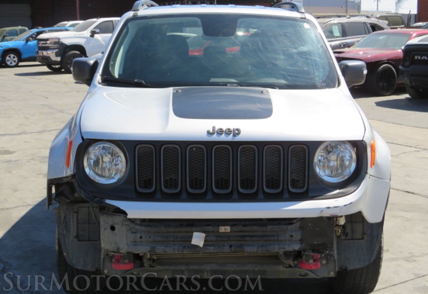 2018 Jeep Renegade - Image 12