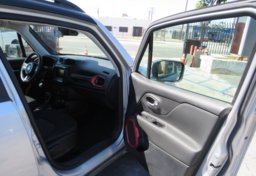 2018 Jeep Renegade - Image 24