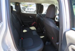 2018 Jeep Renegade - Image 34