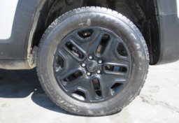 2018 Jeep Renegade - Image 22